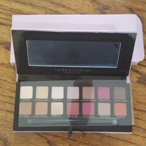 Anastasia Beverly Hills - Modern Renaissance